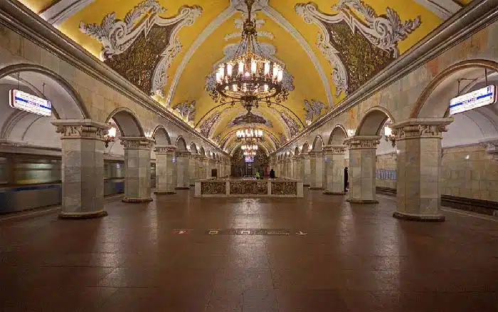 Estación de Metro Komsomolskaya