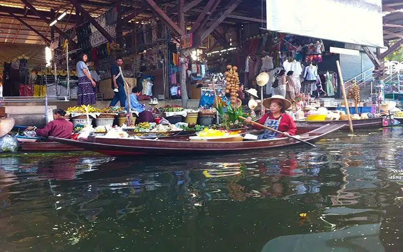 Mercado Flotante de Amphawa