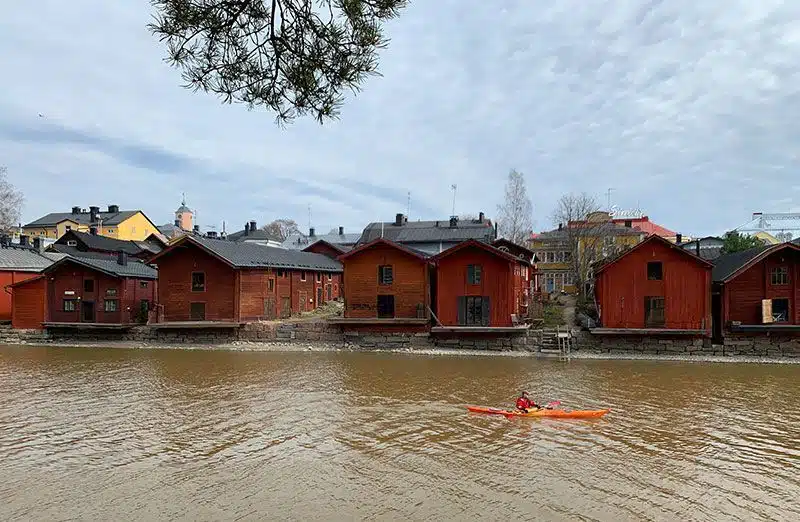 Kayak en el río Porvoonjoki