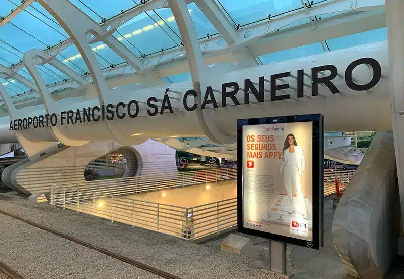 aeropuerto francisco sa carneiro