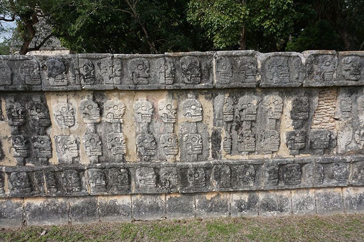 Plataforma de los cráneos que ver en Chichen Itzá