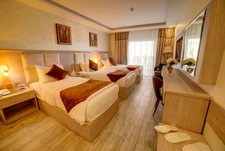Marina Plaza hotel Tala Bay