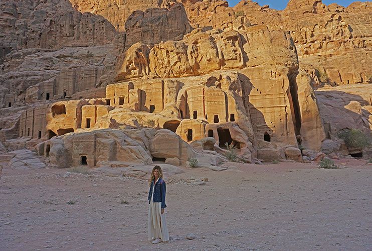 Calle de las fachadas Petra