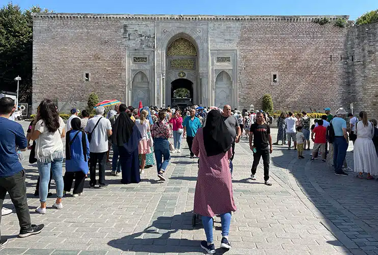 Cola para entrar al Palacio Topkapi