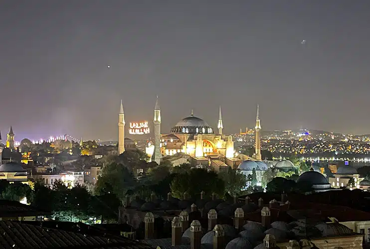 free tour Estambul de noche
