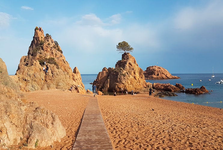 Las 8 Mejores Calas Y Playas De Tossa De Mar las-8-mejores-calas-y-playas-de-tossa-de-mar