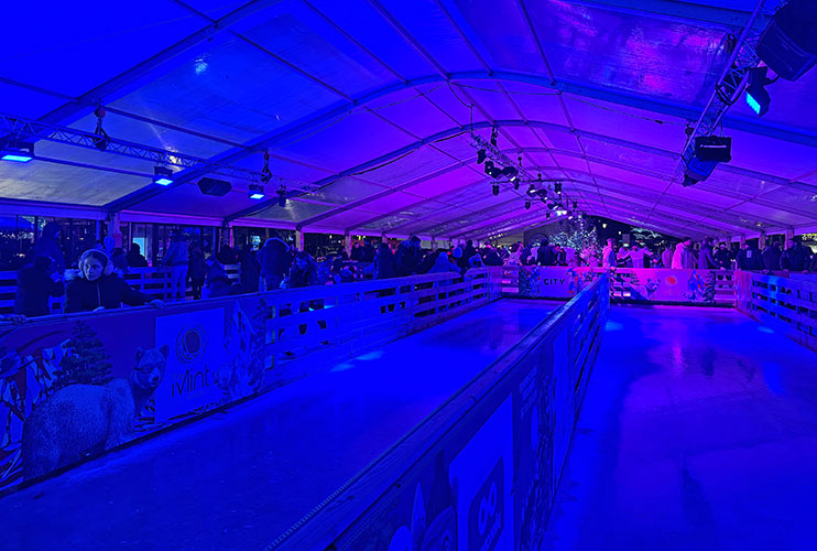 Pista de patinaje sobre hielo de la Plaza Brouckère