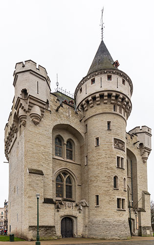 Que visitar en Bruselas: Puerta Halle