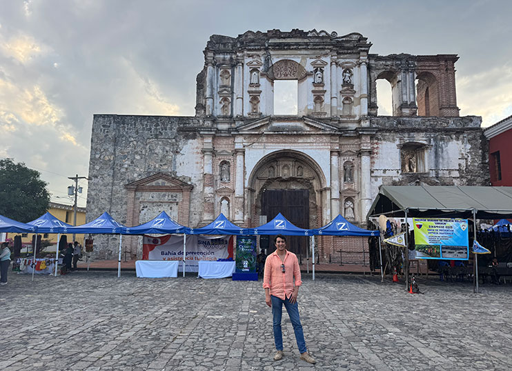 Qué visitar en Antigua Guatemala: Antiguo colegio de la compañía de Jesús