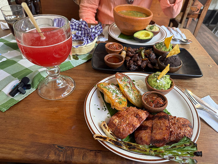 Dónde comer en Antigua Guatemala: Madre Tierra