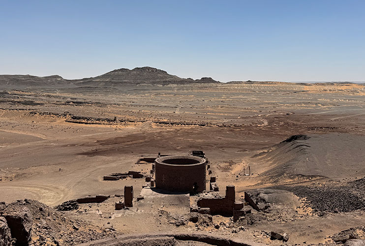 Mina abandonada en el desierto de Merzouga