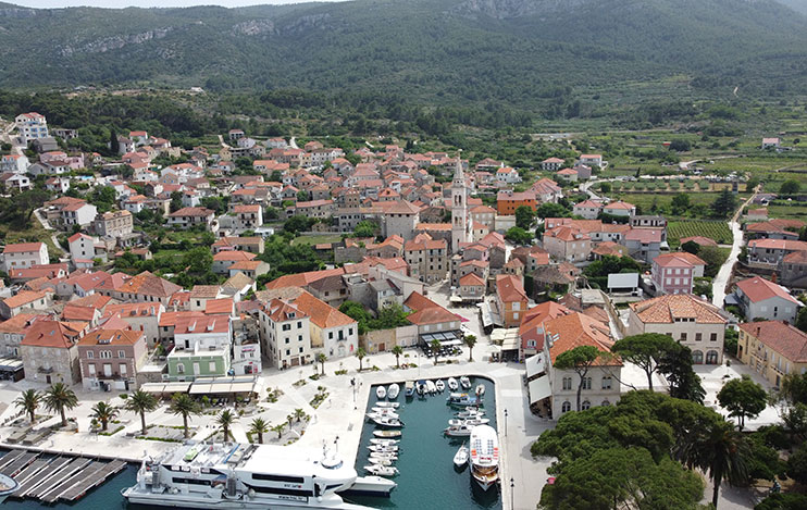 Qué visitar en Hvar: Jelsa