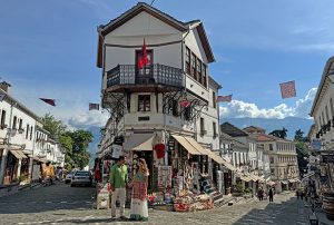 Girokaster, Albania