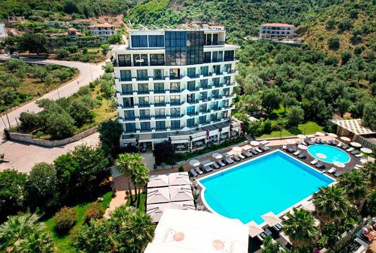 Hoteles en la Riviera Albanesa: Rapo`s Resort