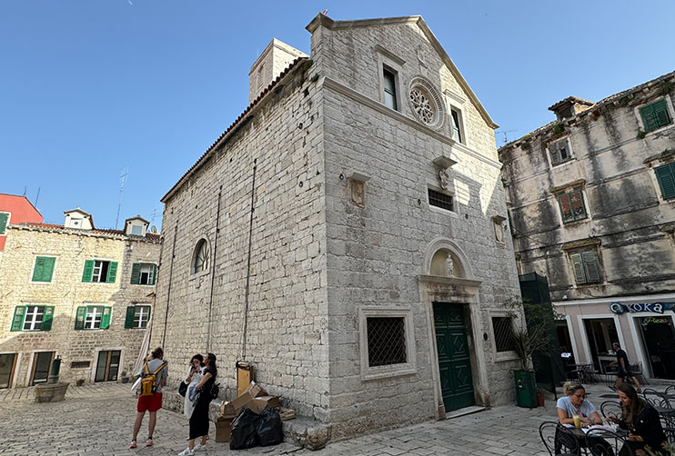 Iglesia del Espíritu Santo Sibenik