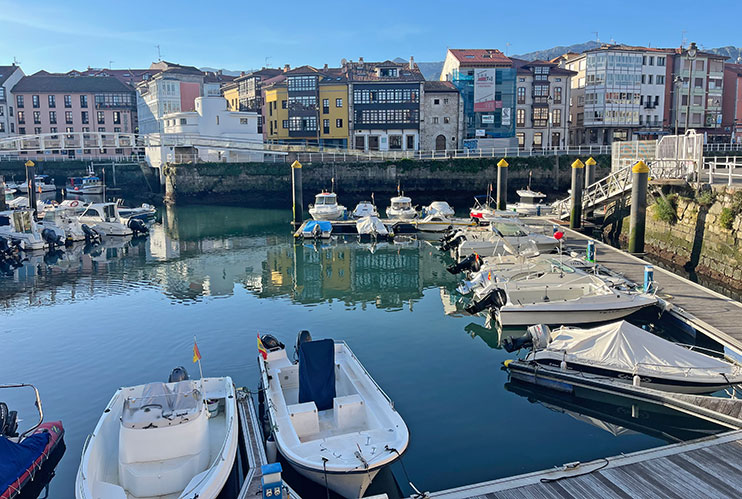 Puerto de Llanes