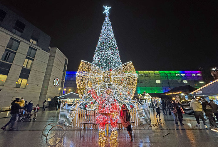 Mercado navideño en la Plac Jana Nowaka-Jeziorańskiego
