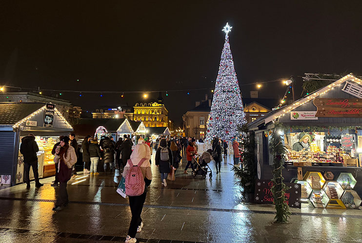 Mercado navideño en la Plac Jana Nowaka-Jeziorańskiego