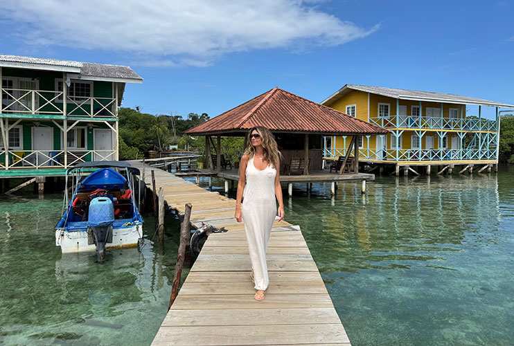 Restaurante flotante en Bocas del Toro
