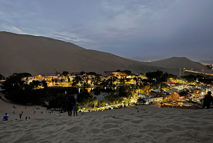 Huacachina por la noche