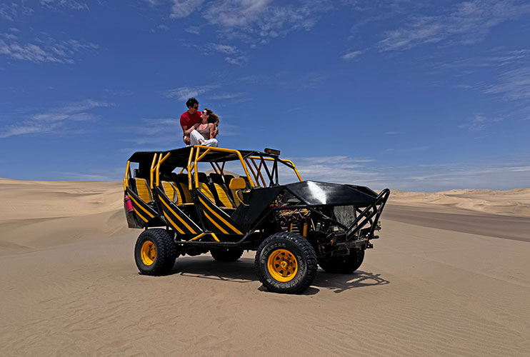 Tour en buggy por Huacachina