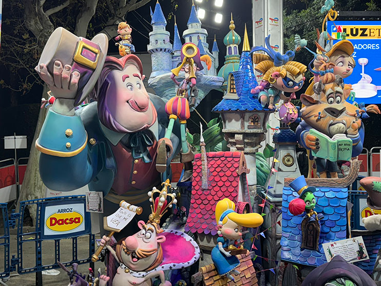 Ninots de las fallas de Valencia