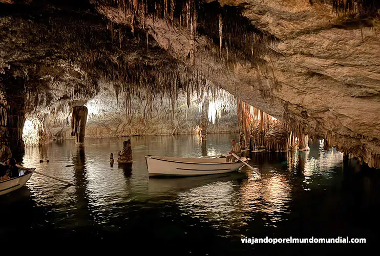 Coves del Drach