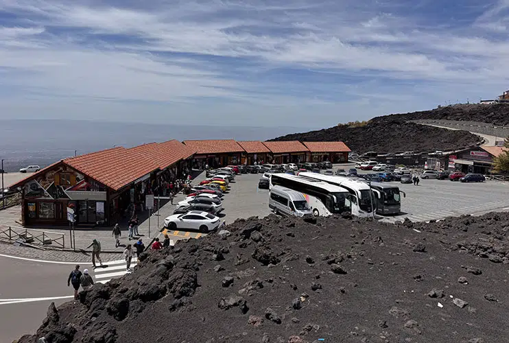 Aparcamiento en el Etna