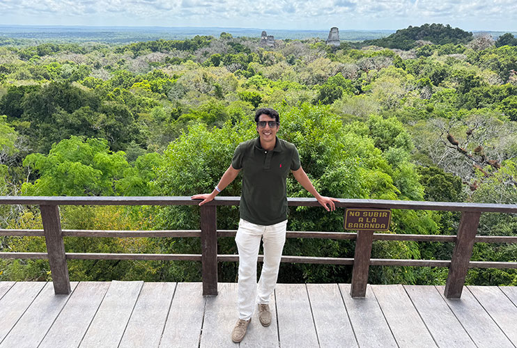 Vistas desde el templo IV Tikal