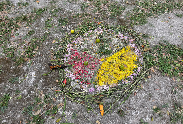 Ofrendas en Yaxhá