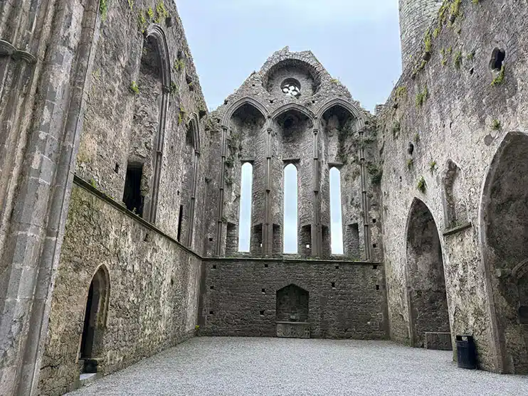 Catedral de Rock of Cashel