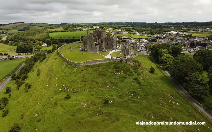Cómo visitar Rock of Cashel en Irlanda