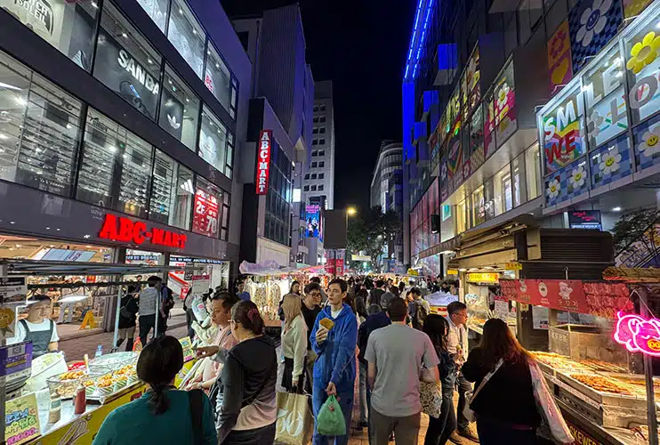 Mercado nocturno de Myeongdong