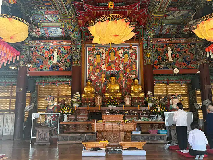 Bongeunsa temple