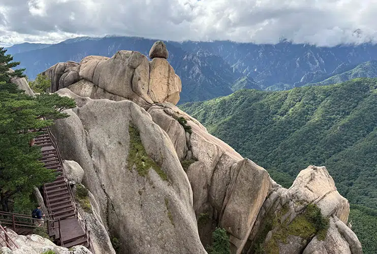 Ulsanbawi Rock