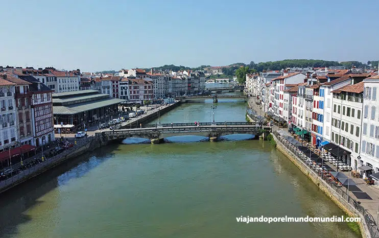 Muelles del Nive